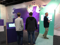 Besuch beim Ausstellungsschiff MS Wissenschaft