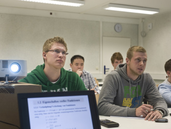 Studierende im Fachbereich Technik