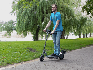 E-Scooter - Probe an der Weser
