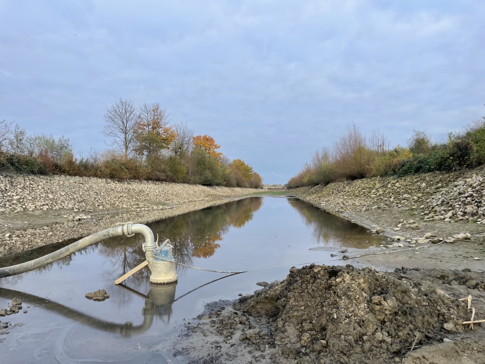 Alte Fahrt MLK Leine - leerer Kanalabschnitt