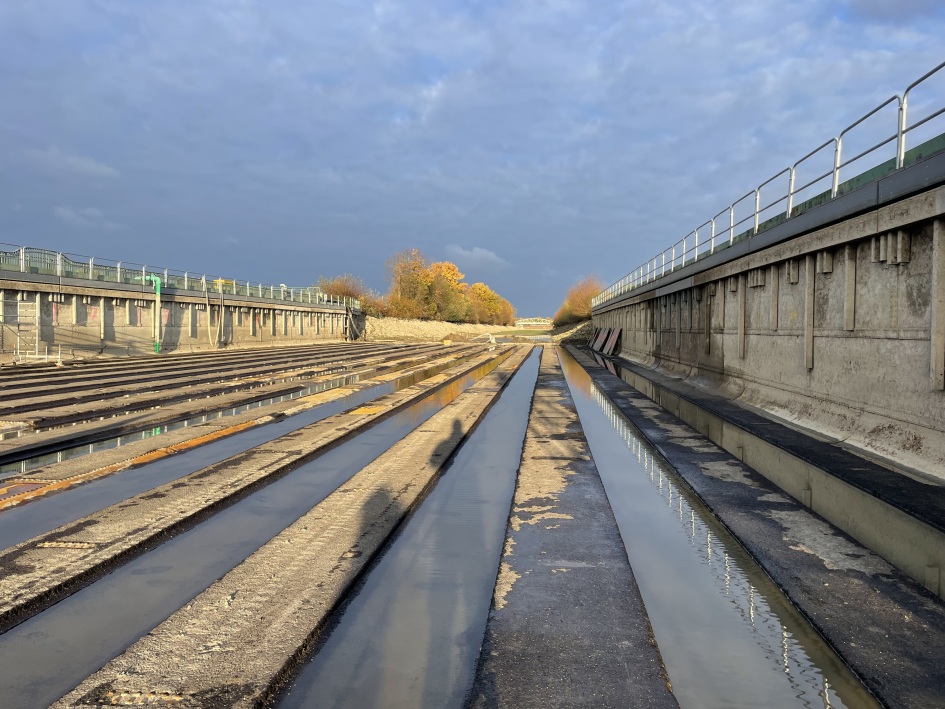 Alte Fahrte MLK Leine - leerer Trog