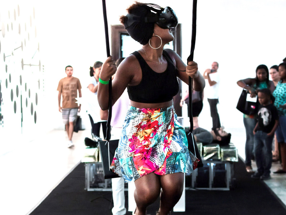 Studio Amuse VR Swing