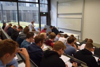 Brückenkurs Mathematik 2016