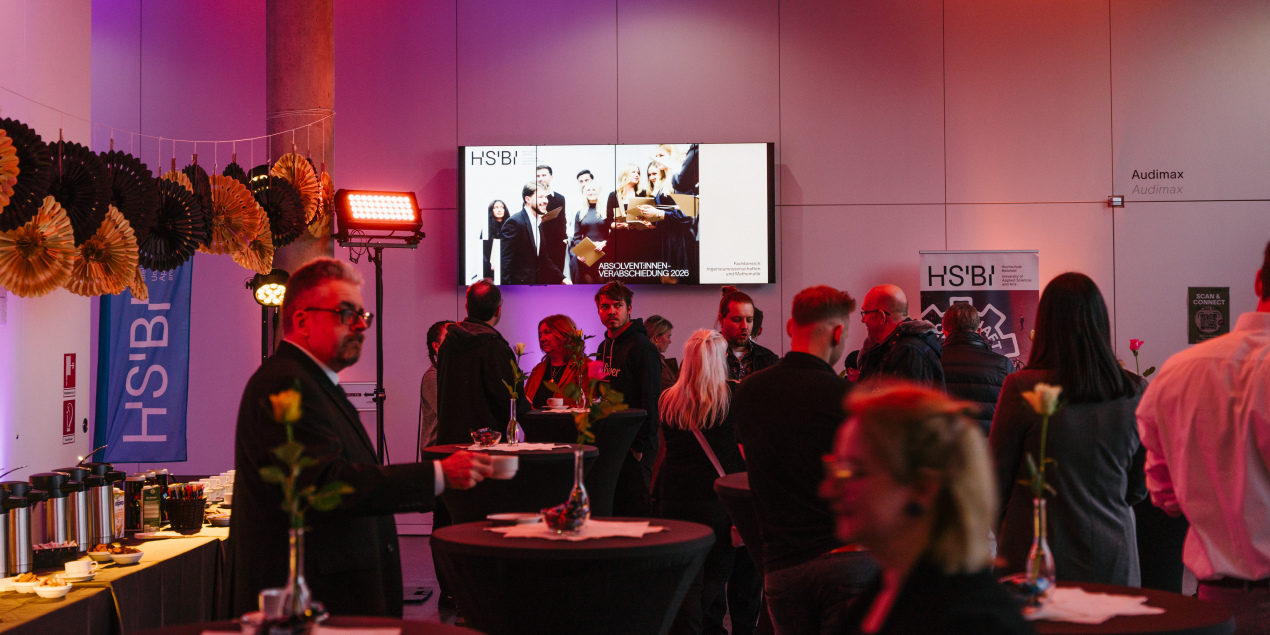 2026_HSBI_IuM_Absolventinnen-Verabschiedung_04