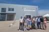 Gruppenfoto vor dem Gebäude der Loxxess AG