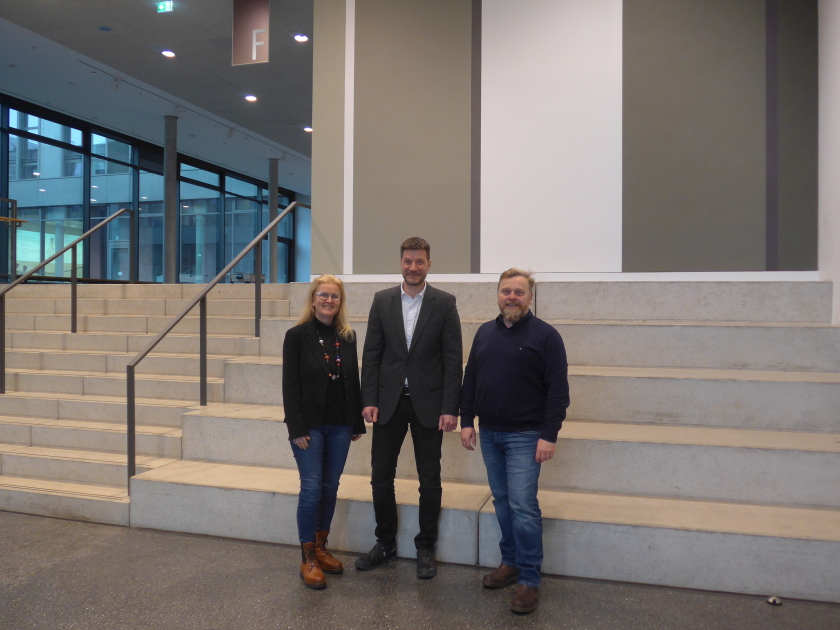 Institutsleitung und Stellvertretung begrüßen Lars Fromme