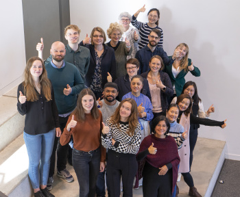 Team DVI Daumen hoch_Fotograf: Thomas Handke