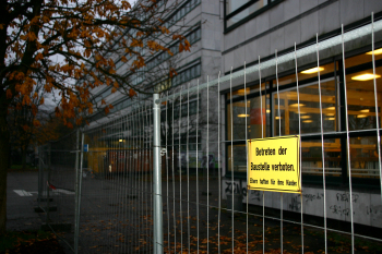 Absperrungen am FH-Standort Kurt-Schumacher-Straße 2008