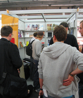 Fachbereich Gestaltung auf Frankfurter Buchmesse 2004
