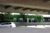 Plakate unter dem Ostwestfalendamm