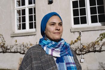 Porträt-Foto von Eman Helal.