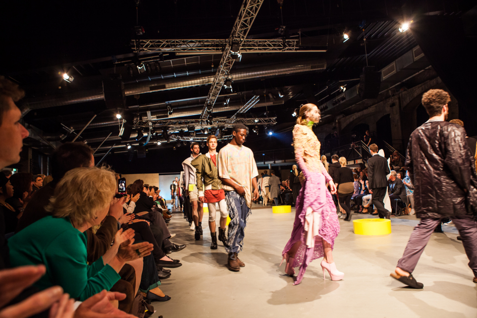 Alle Outfits zusammen