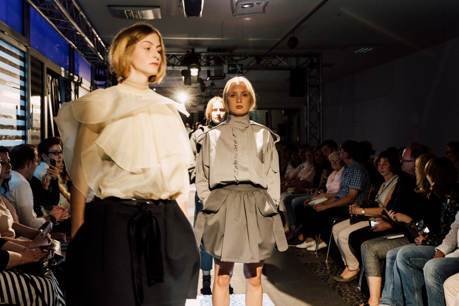 Modenschau - Bild 7 - Beauty comes from strange places (4)