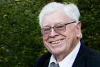 Portraitfoto von Adolf Haase