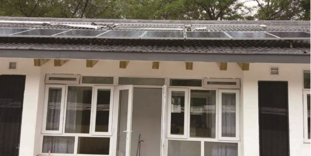 Ländliches Wohnhaus mit Solar-Photothermie und Photovoltaik