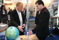 OB Clausen besucht FH auf Hannover Messe 2010