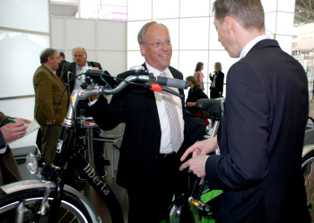 OB Clausen besucht FH auf Hannover Messe