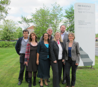 Peter Clarke, Ulrike Mann, Maria Adela Herrara, Stefan Jankowiak, Prof. Dr. Eva Schwenzfeier-Hellkamp, Prof. Dr. Lothar Budde und Birgit Reher.