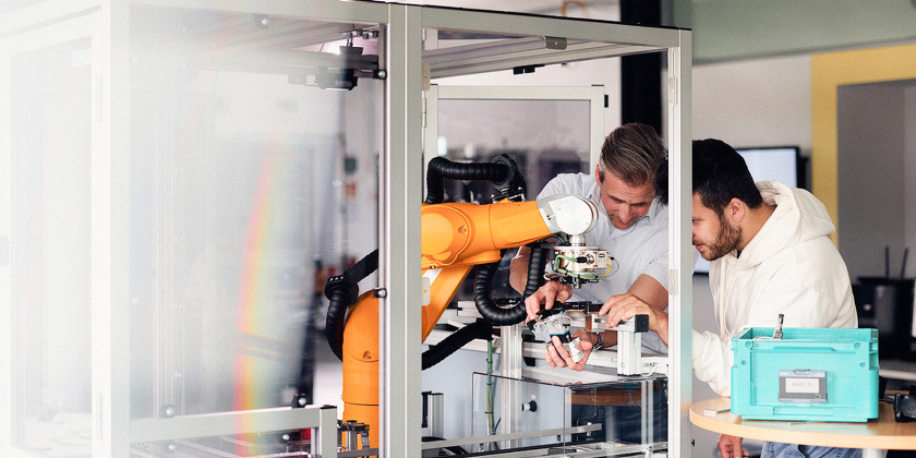 Profilschwerpunkt Automatisierungstechnik Intelligente Systeme die die Industrie von morgen antreiben