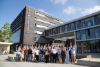 Gruppenfoto aller Teilnehmenden