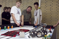 Probefahrt vor dem zdi-Roboterwettbewerb