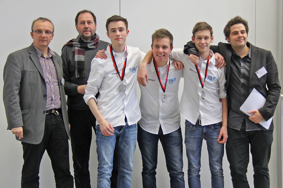 FH Bielefeld - OWL-Cup - Senior Platz 2 -  Thunderbolt Racing