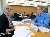 Zwei Gespärchspartner