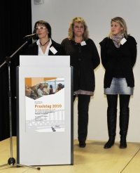 v.l.n.r.: Christiane Möcker (Leiterin des Praxisreferats), Christine Baumann (Praxisreferat) und Kristina Hellwig (studentische Hilfskraft für den Praxistag)