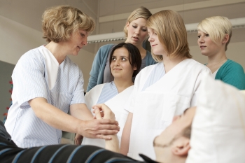Neuer Studiengang Gesundheits- und Krankenpflege ab 2011 am Campus Minden