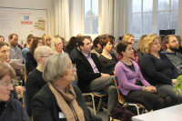 Zur feierlichen Einweihung des Skillslab am Fachbereich Wirtschaft und Gesundheit waren Studierende, Professorinnen und Professoren, Mitarbeiterinnen und Mitarbeiter sowie viele Gäste erschienen.