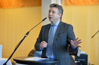 Festredner auf der Absolventenverabschiedung