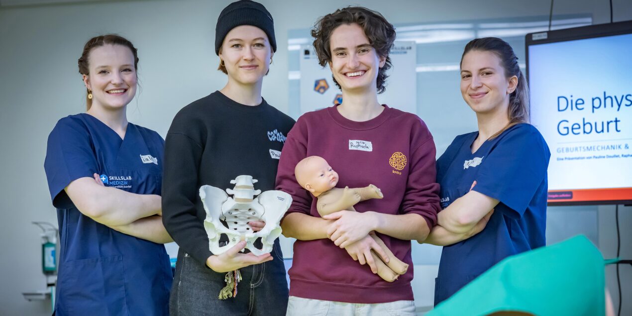 241212-HSBI-Hebammen-47-slider