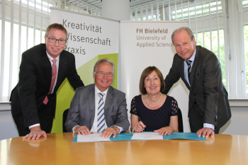 2014-07-31 Vertragsunterzeichnung BIfU IHK