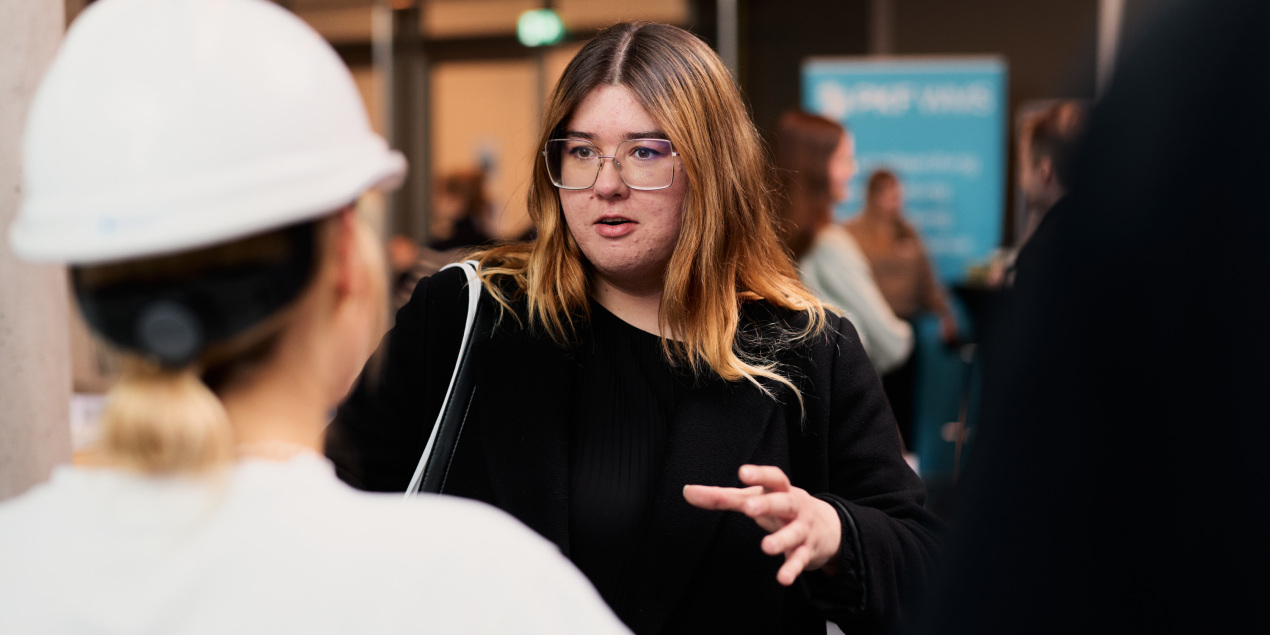 20251030_FB0_BerufsmessePerspektive_Pollmeier_0143_Slider