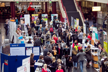 13_Berufsfindungsmesse in der Uni-Halle