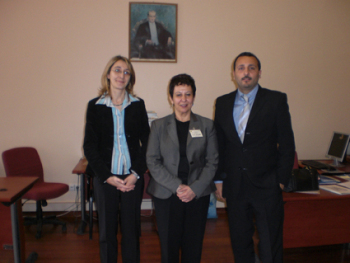 Nach Absprache mit der Universität Istanbul kann die Kooperation auf die anderen Fachbereiche der FH Bielefeld erweitert werden. Die letzten Kooperationsverhandlungen wurden an der Universität Istanbul von Professor Dr. Riza Öztürk (Foto rechts) mit Profe