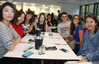 Aus 15 Ländern sind internationale Ausstauschstudierende an die FH Bielefeld gekommen.