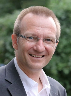 Porträt von Prof. Dr. Volker Becker