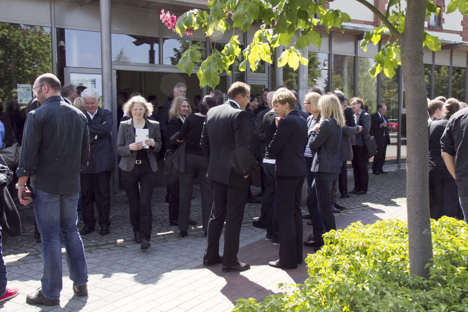 Gespräche nach der Trauerfeier