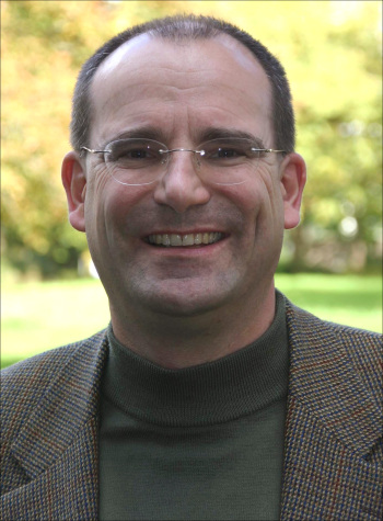 Porträt von  Professor Hans-Georg Gülzow
