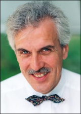 Porträt von Prof. Dr. rer. nat. Bernd-Josef Schumacher