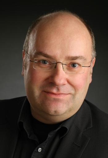 Porträt von Prof. Dr. Mario Städtgen