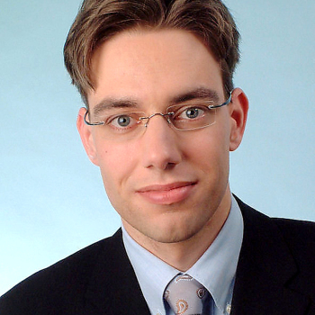Porträt von Prof. Dr. Dirk Weidemann